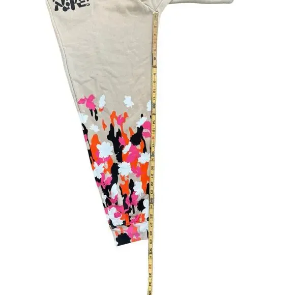 Nike Women's Cream Floral Print Sportswear Essential Sweat Pants Size XL - Picture 6 of 8